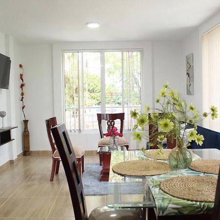 Lindo Apartamento Con Estacionamiento ブガ エクステリア 写真