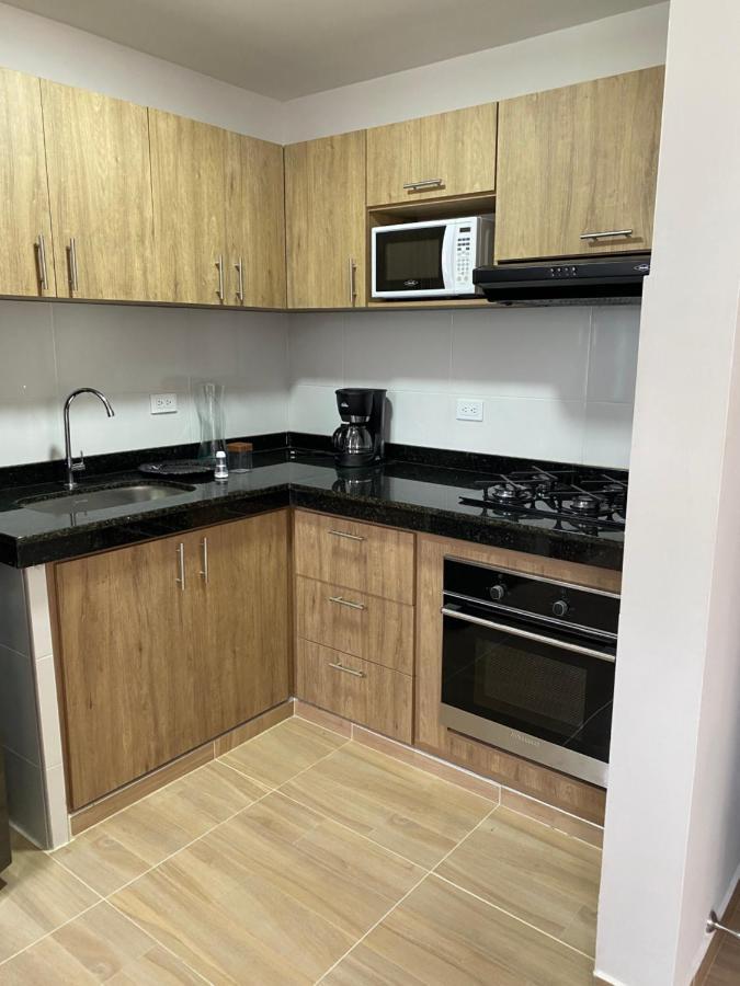 Lindo Apartamento Con Estacionamiento ブガ エクステリア 写真