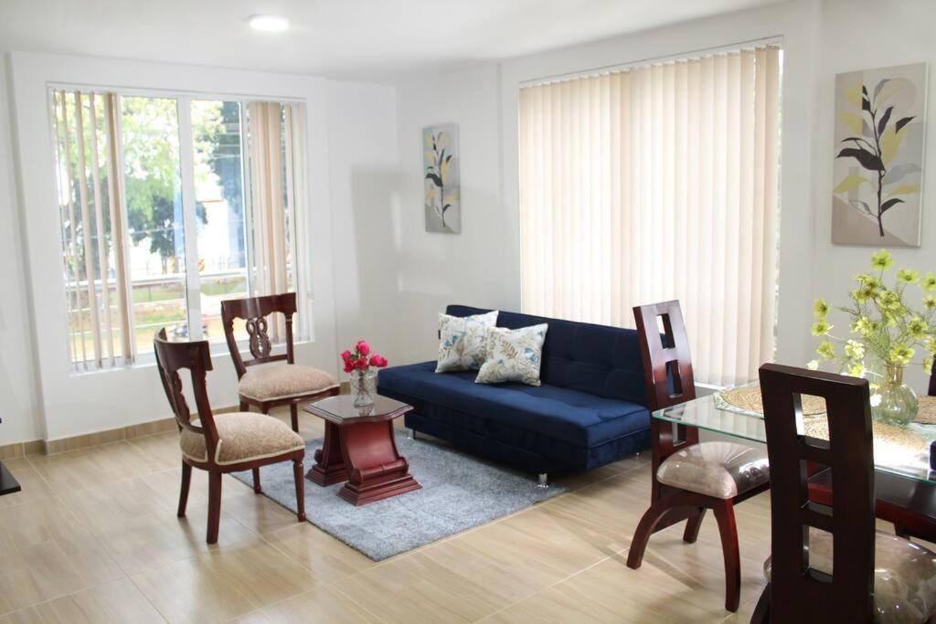 Lindo Apartamento Con Estacionamiento ブガ エクステリア 写真