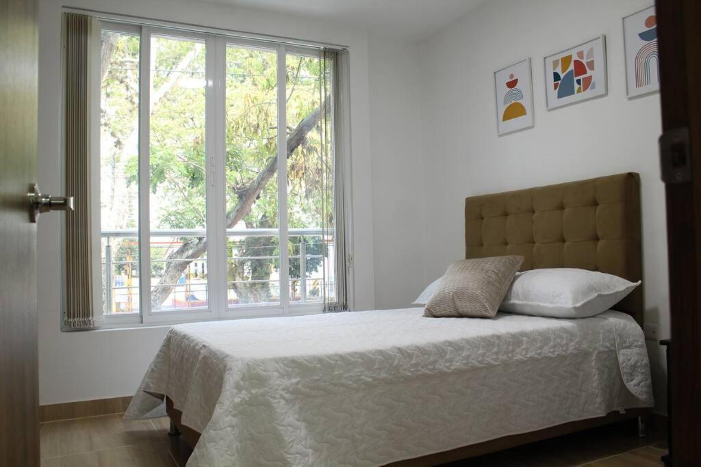 Lindo Apartamento Con Estacionamiento ブガ エクステリア 写真