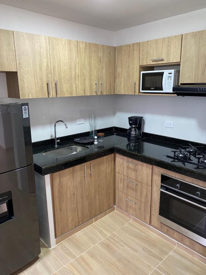 Lindo Apartamento Con Estacionamiento ブガ エクステリア 写真